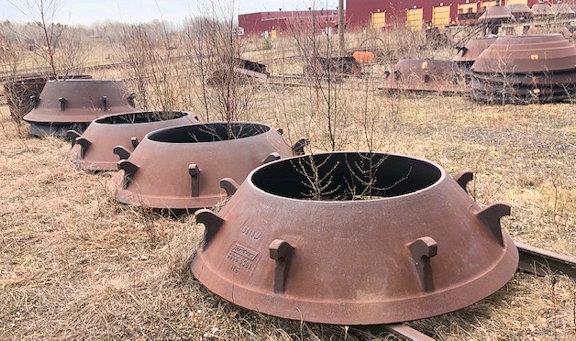 16 Units - Symons-nordberg 7' Xhd Cone Crushers (standard And Shorthead))